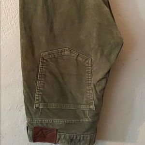 Damaged straight regular corduroy green Dockers